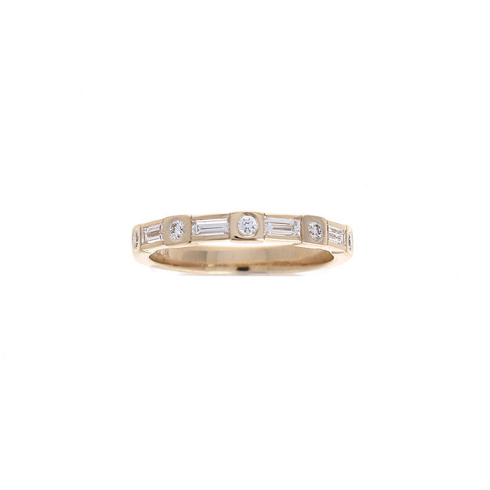 Ladies 14kt Yellow Gold 0.33cts Baguette and 0.11cts Round Diamond Wedding Band