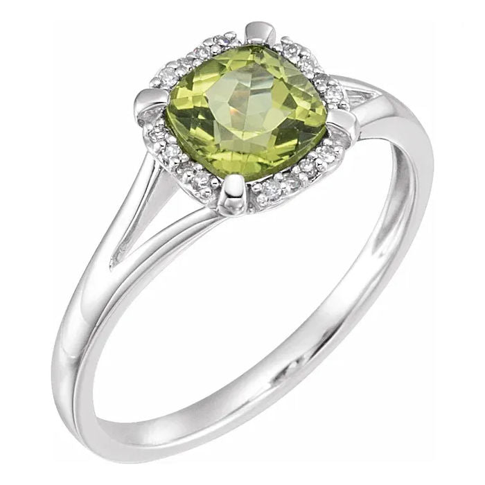 Ladies 14kt White Gold 0.50ct Peridot and 0.05cts Diamond Ring