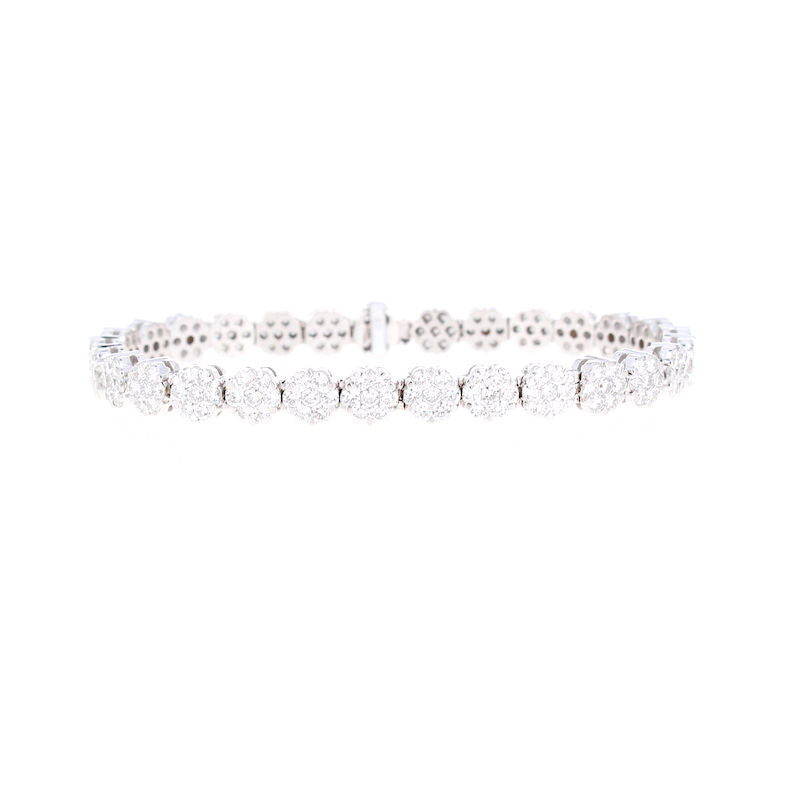 Ladies 18kt White Gold 8.21cts Diamond Bracelet