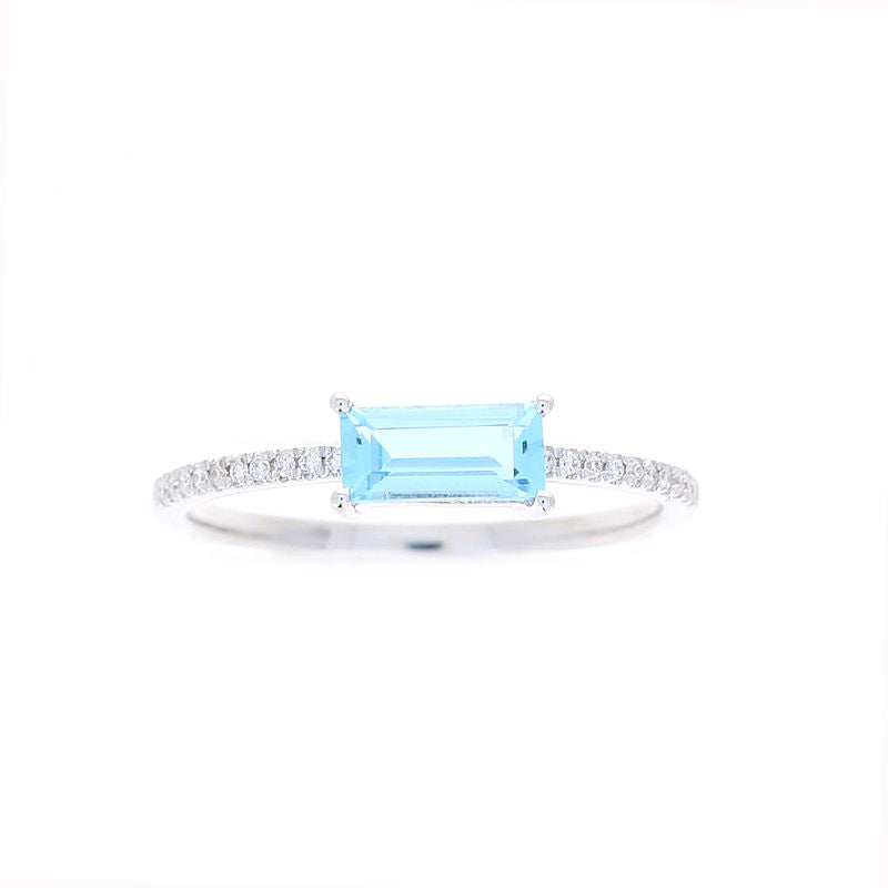 Ladies 14kt White Gold 0.75ct Blue Topaz and 0.08cts Diamond Ring