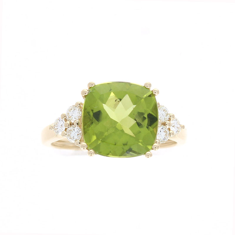 Ladies 14kt Yellow Gold 4.20ct Peridot and 0.45cts Diamond Ring