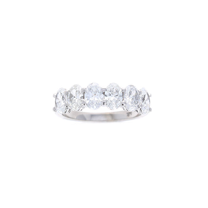 Ladies 14kt White Gold 2.04cts Oval Diamond Wedding Band