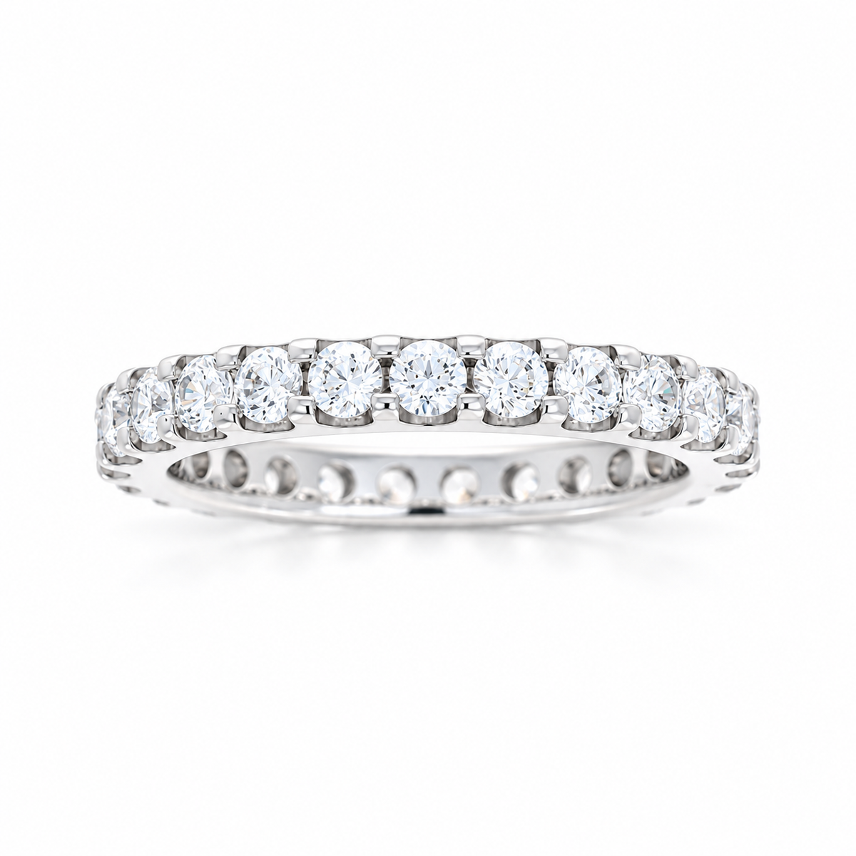 Ladies 14kt White Gold 1.50cts Diamond Eternity Wedding Band