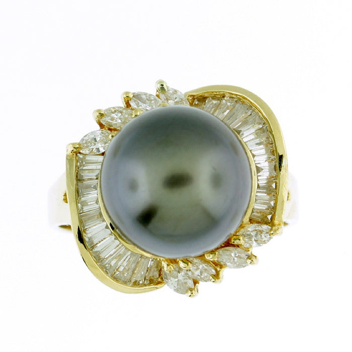 Ladies 18kt Yellow Gold Tahitian Pearl and Diamond Ring