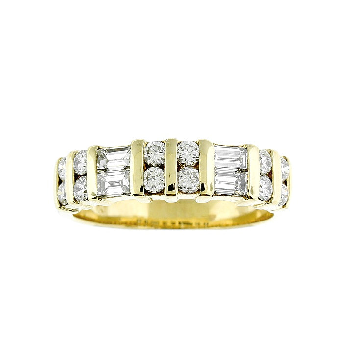 Ladies 14kt Yellow Gold 1.10cts Baguette and Round Diamond Ring