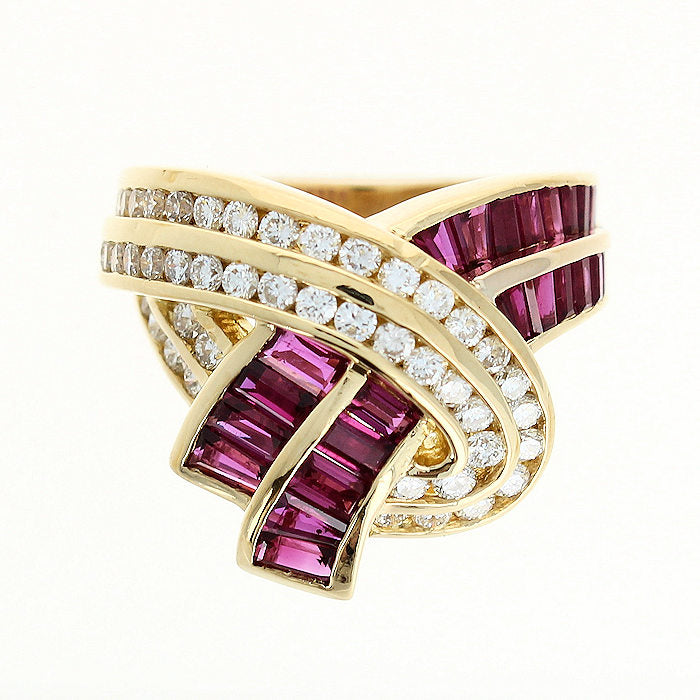 Ladies 18kt Yellow Gold 2.00cts Ruby and 1.00cts Diamond Ring