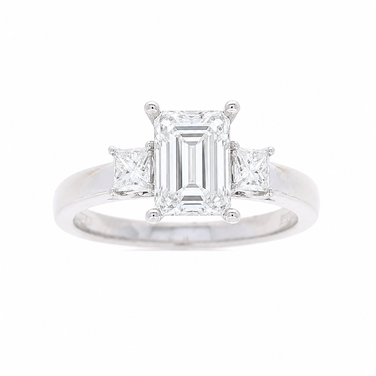 Ladies Platinum 0.33cts Princess Cut Three Stone Diamond Engagement Ring Setting