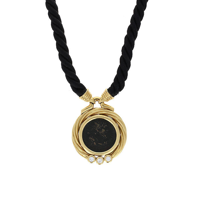 Ladies 18kt Yellow Gold Roman Coin and 0.10cts Diamond Pendant
