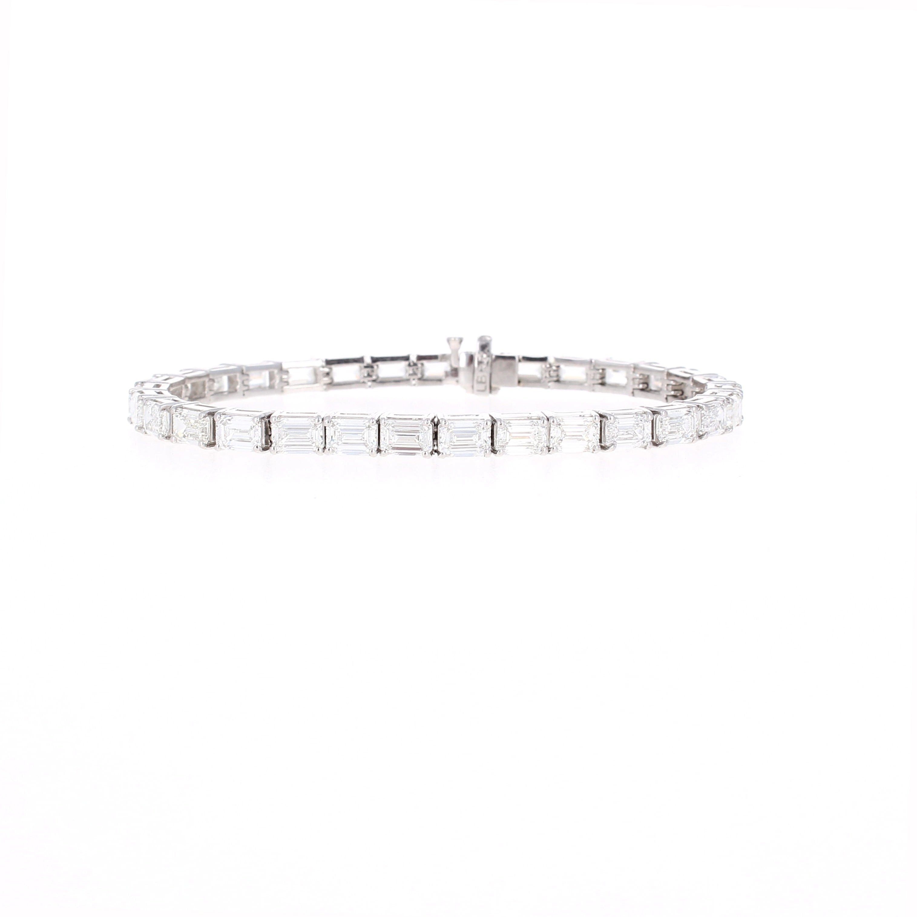 Ladies Platinum15.02cts Emerald Cut Diamond Bracelet