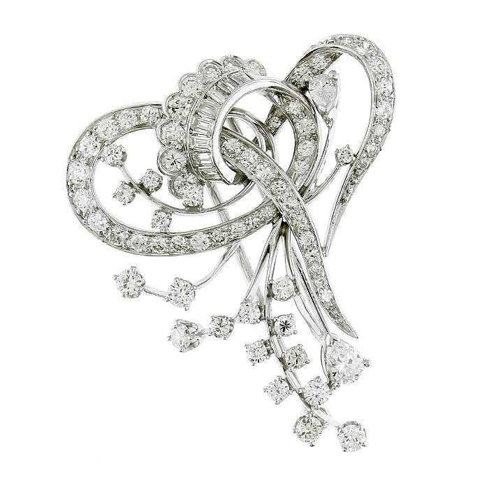 Ladies Plaitnum Vintage 2.61cts Diamond Brooch Circa 1945