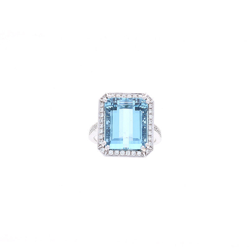 Ladies 14kt White Gold 10.08ct Aquamarine and 0.37cts Diamond Ring