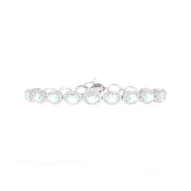 Ladies 14kt White Gold 8.40cts Aquamarine and 1.40cts Diamond Bracelet