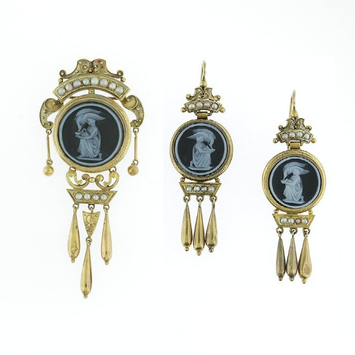 Ladies 18kt Yellow Gold Pearl and Onyx Cameo Pendant and Earring Set Circa 1870